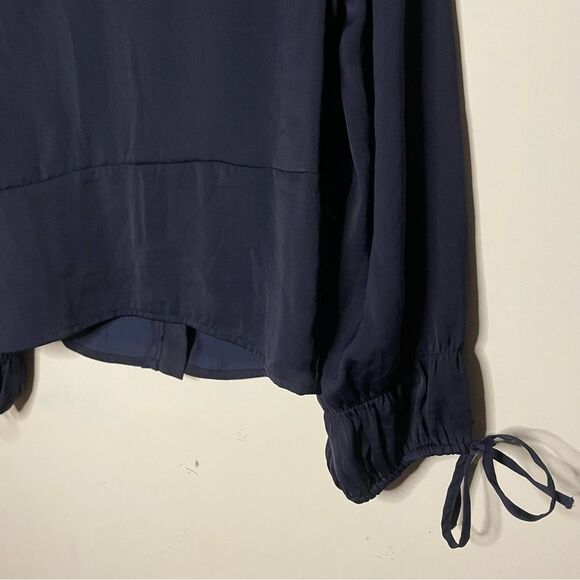 AEO Blue Satin V Neck 3/4 Sleeve Button Boho Renaissance Crop Top XS - Picture 8 of 9
